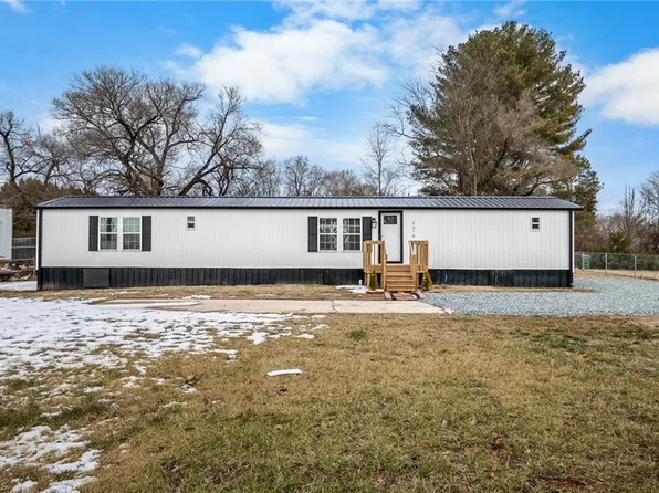 5370 N State Highway 150, Lexington, NC 27295