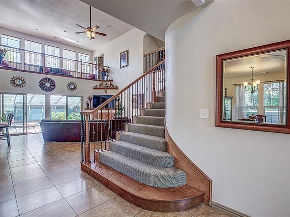3rd image of 1910 Timberline Dr