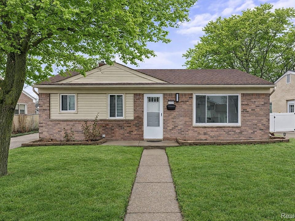 1st image of 30684 Gladys Ave