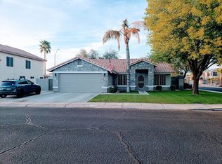 7206 W Crest Ln, Glendale, AZ 85310