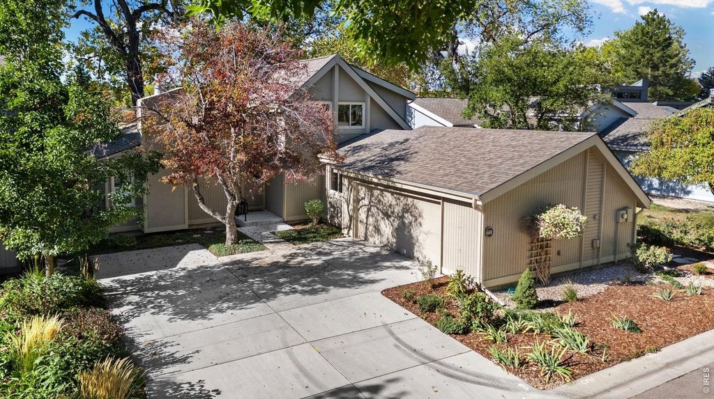 601 Warren Lndg