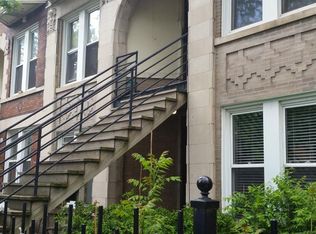 2306 W Superior St APT 2W, Chicago, IL 60612