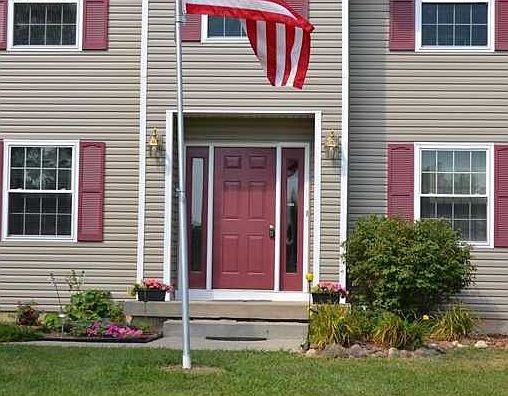 2nd image of 6645 Selma Pike