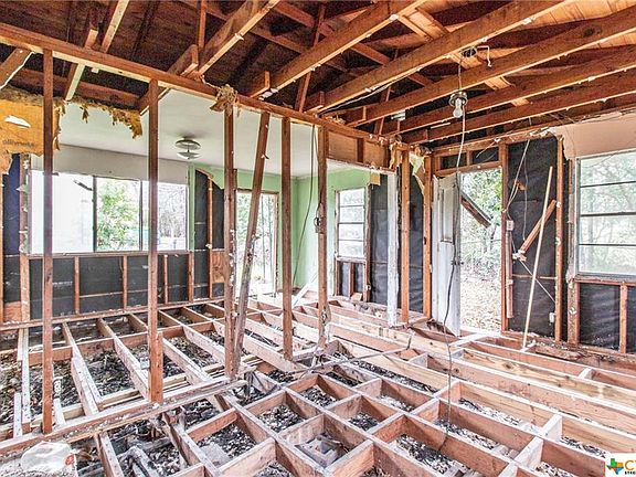 4th image of 1501 N Gray St