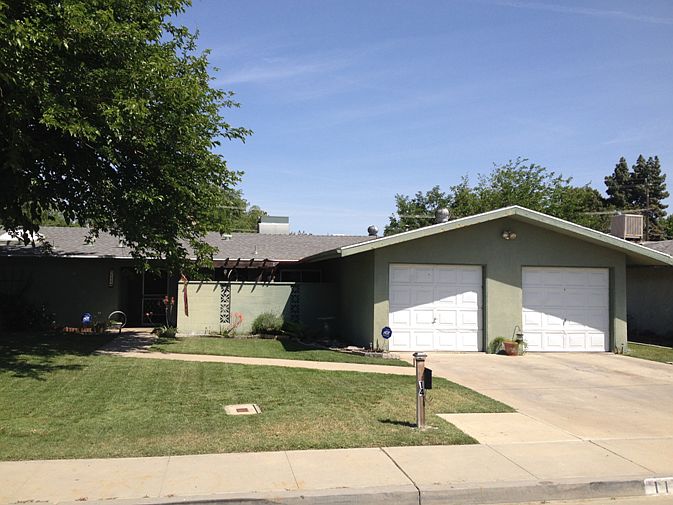 1st image of 114 W Hazelwood Dr