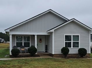 101 Essex Dr, Clinton, SC 29325