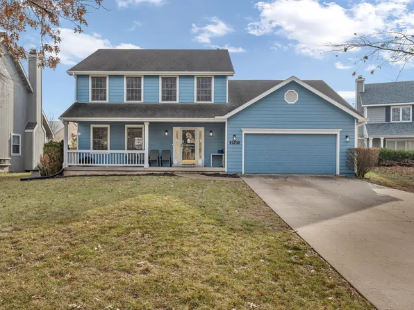 3921 Monterey Pl, Lawrence, KS 66049
