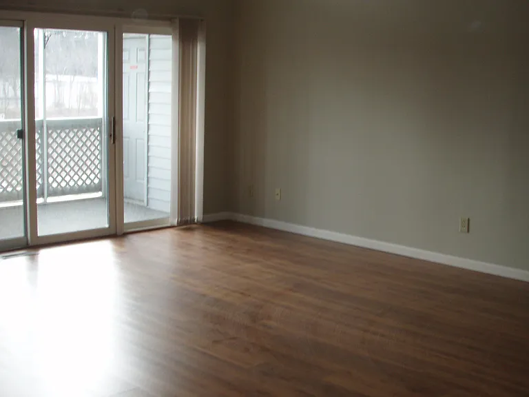 1374 S College Mall Rd — Photo 4