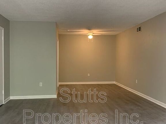 2nd image of 1825 Darby Dr #H2