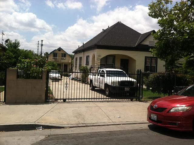2nd image of 212 N Avenue 57th