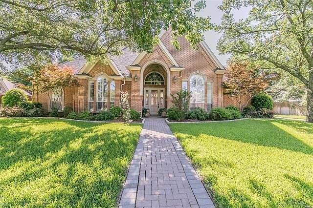 1st image of 7701 Jefferson Cir