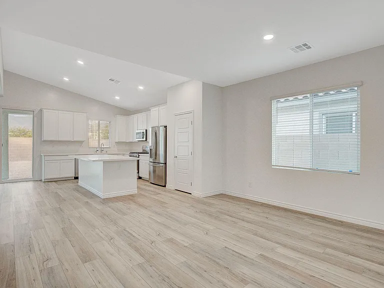 4348 Outlook Vista Ave — Photo 8