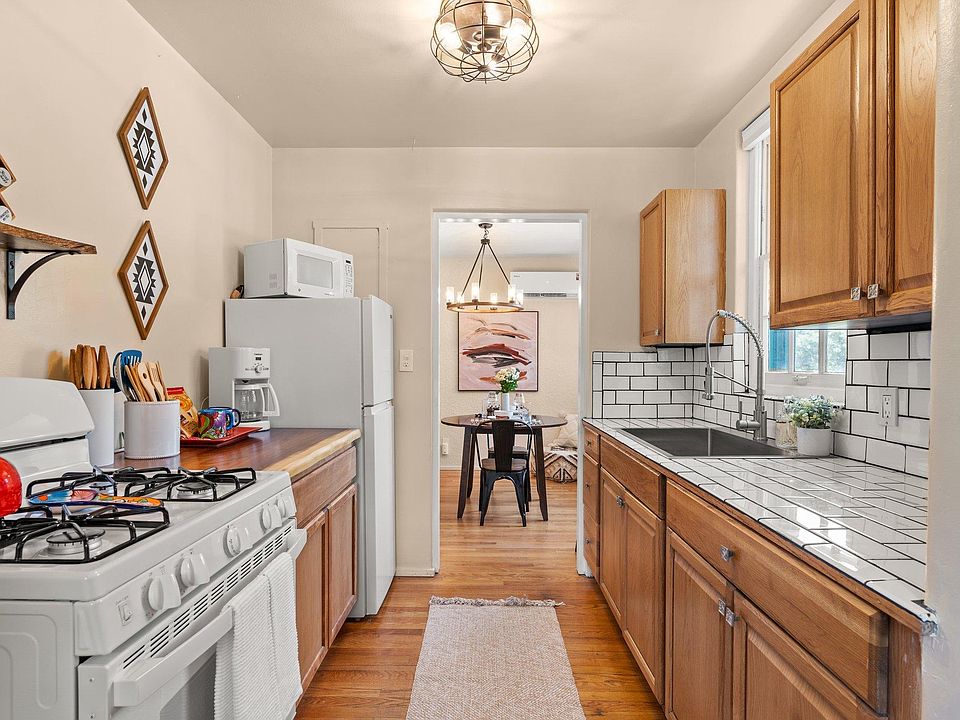 Whip up your favorite meals in the fully-equipped kitchen.