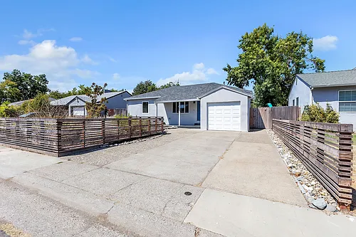 6321 35th Ave Photo 1