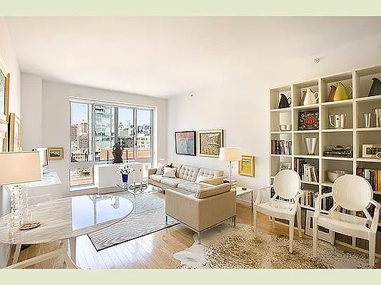 Sold by Stribling | media 5