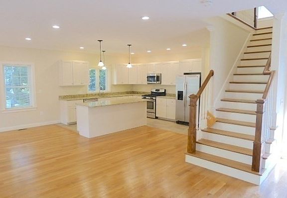 2nd image of 301-303 Cabot St #1