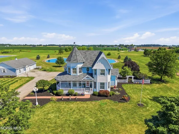 10128 Kramer Rd, Bowling Green, OH 43402