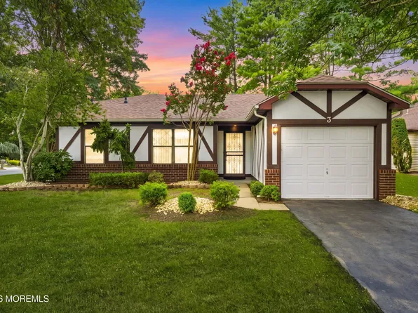 3 Hampton Drive, Marlboro, NJ 07746