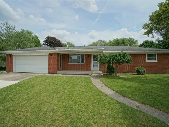 612 N Lindberg Dr, Warsaw, IN 46580