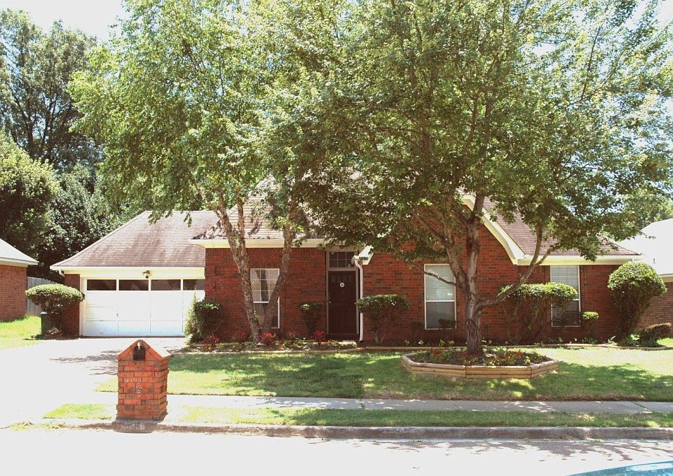 1st image of 7315 Stonington Dr
