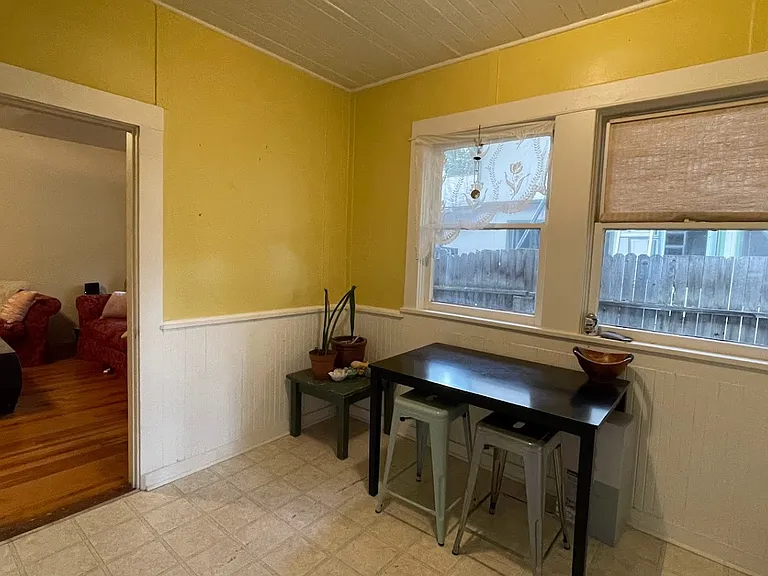 723 W Aspen Ave #B — Photo 7