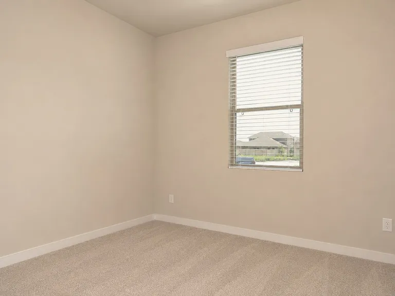3602 Atlas Point Ln — Photo 2