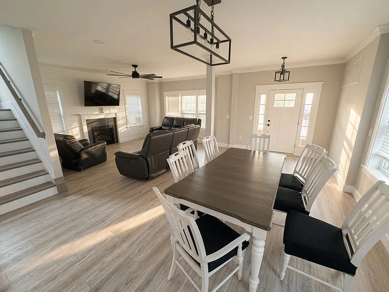 217 Haven Ave — Photo 18