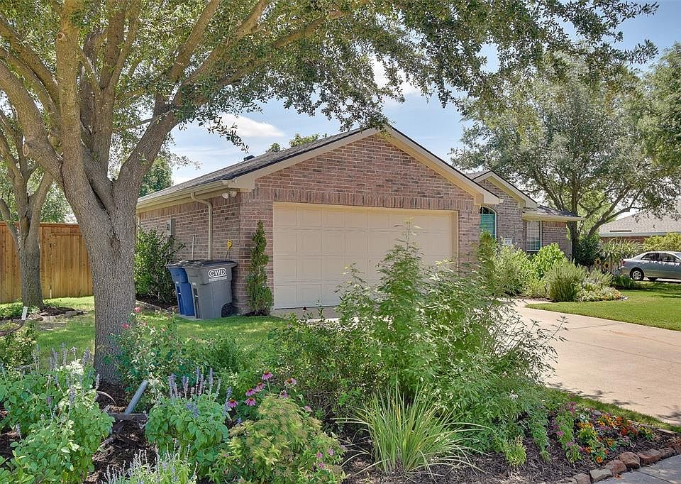 1st image of 1017 Dodd Dr