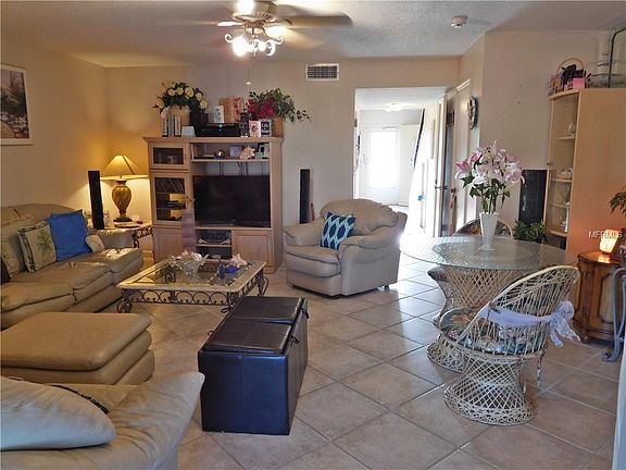 4th image of 4920 38th Way S APT 203