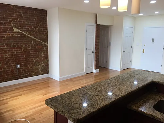 Rented by Bohemia Realty Group | media 12