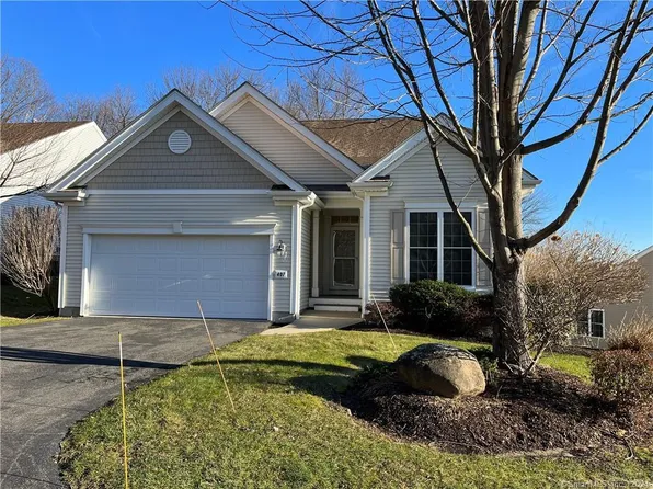 407 Mulligan Drive, Oxford, CT 06478