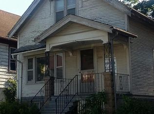 2661 S 9th St, Milwaukee, WI 53215
