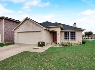 2925 Paddock Way, Denton, TX 76210