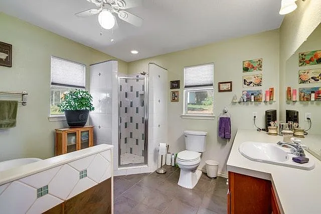 322 Legion Loop — Photo 17