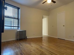 31-63 33rd St #17, Astoria, NY 11106