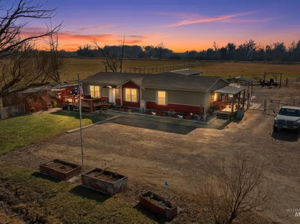 27699 Sand Rd, Parma, ID 83660