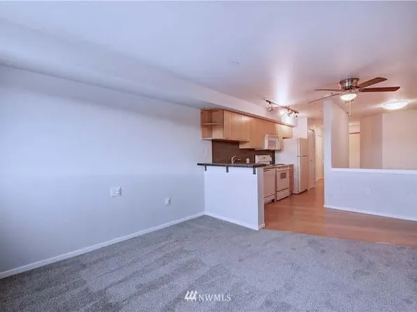 12334 31st Ave NE APT 606, Seattle, WA 98125