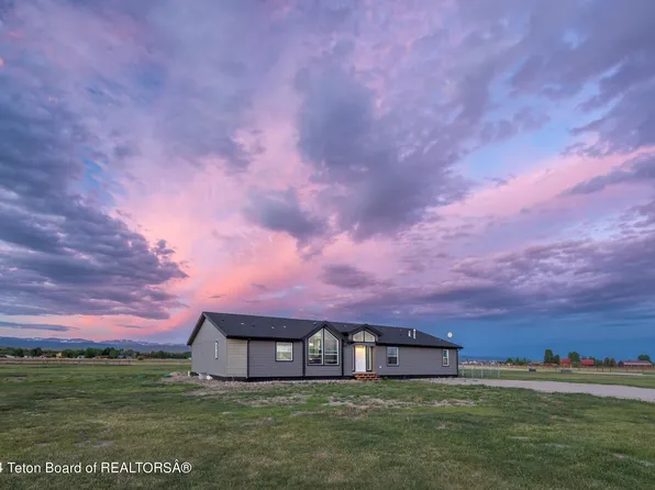 4 Eagle Ln, Pinedale, WY 82941