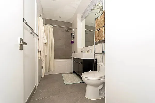 Rented by Jacquelyn 327 LLC | media 8