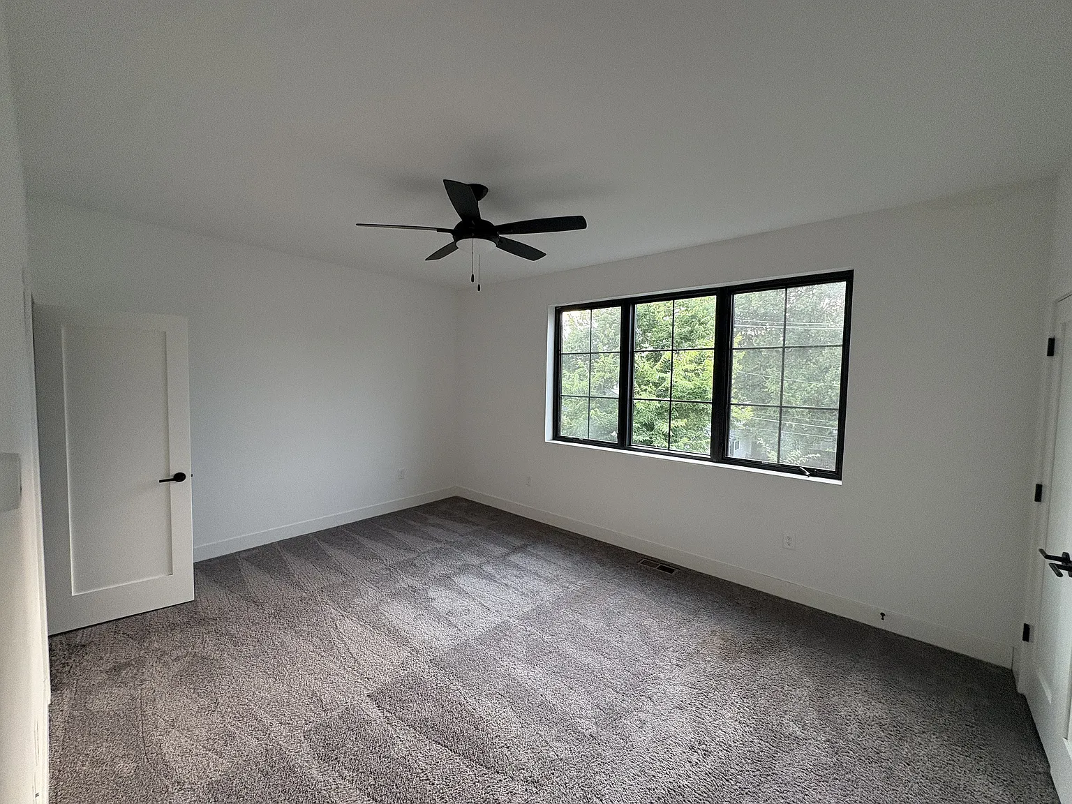351 Loeffler Ave — Photo 4