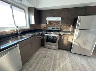 1310 Carol St APT B, Park Ridge, IL 60068
