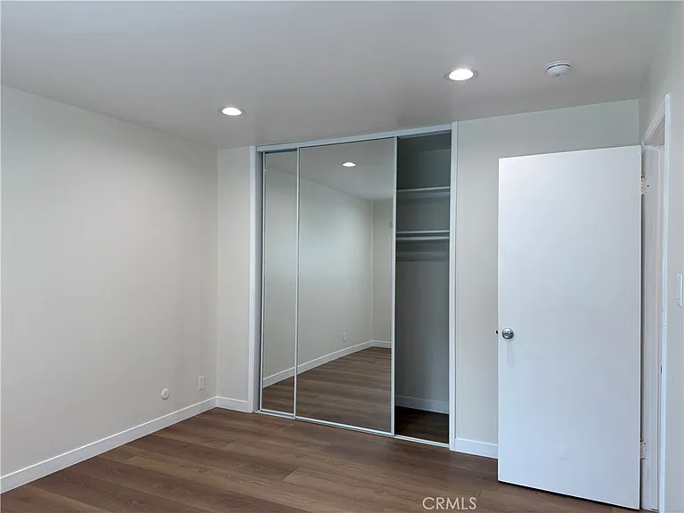 18657 Collins St #4 — Photo 6