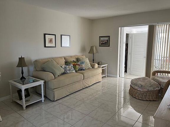 2nd image of 2895 Crosley Drive W #I