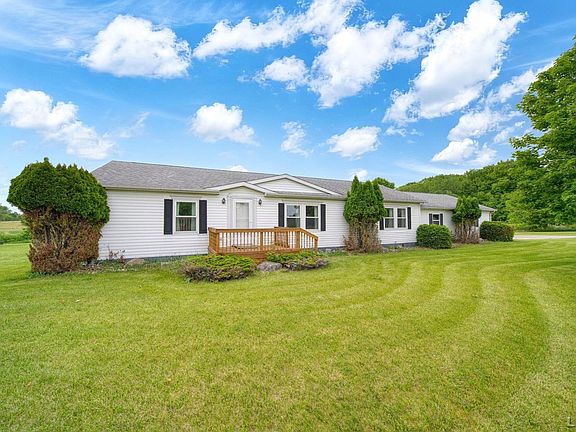 3rd image of 786 Brookview Dr