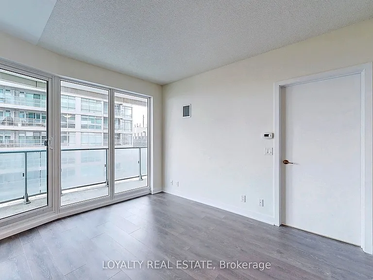 2221 Yonge St #1705 — Photo 15
