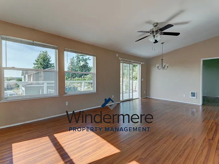 236 Calhoun Loop — Photo 8