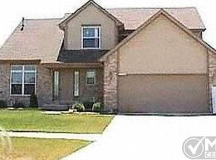 1958 Sprucewood Dr, Sterling Heights, MI 48310