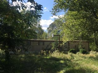 581 Davids Dr, Shepherdsville, KY 40165