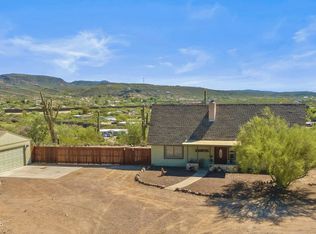 19245 E Indian Hills Dr, Black Canyon City, AZ 85324