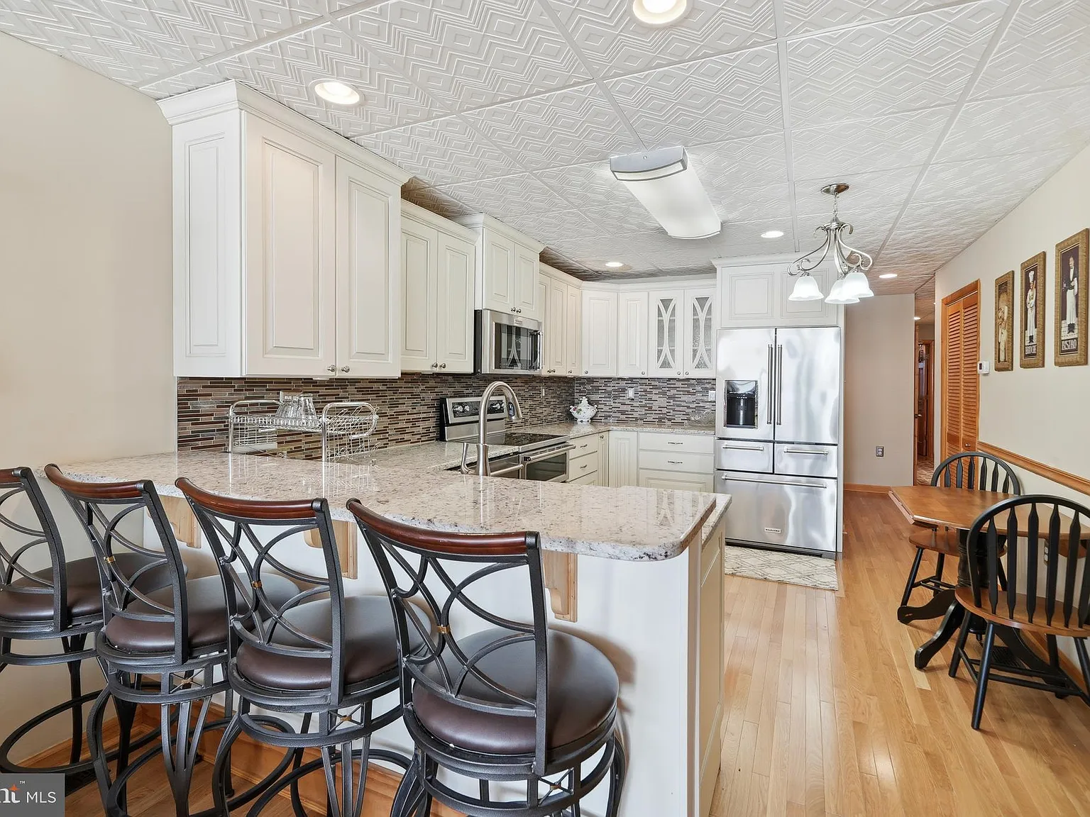 1 bed, 2770 sqft, $1,550 — Photo 2